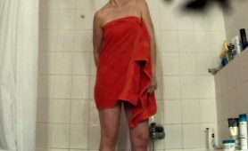 sultry-mature-wife-reveals-her-lovely-curves-in-the-shower