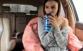 Beautiful Amateur Teen Drives Herself To Orgasm In The Car