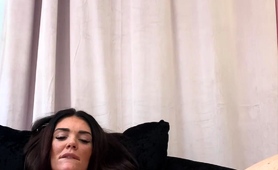 big-booty-webcam-milf-bringing-her-starving-cunt-to-orgasm