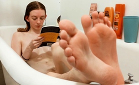 Naughty Foot Fetish Teen Reading A Book In The Bathtub