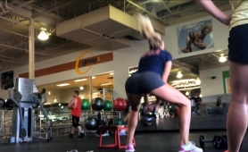 voyeur-finds-a-slender-blonde-with-a-fabulous-ass-in-the-gym