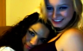 2-hot-friends-share-a-cock-on-webcam
